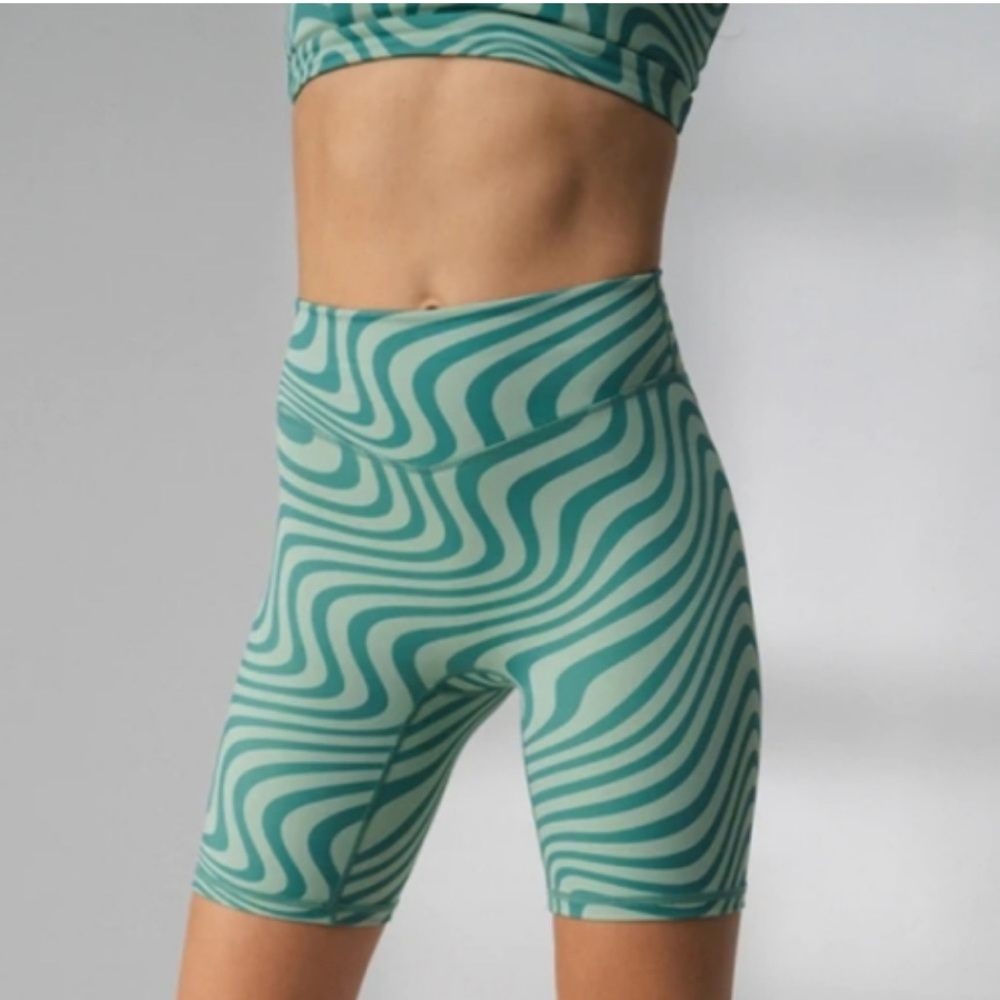 Balance Athletica Storm Rider Short Habitat Small Green Biker